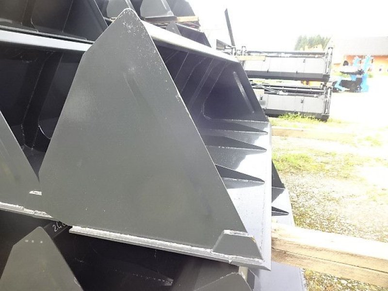 Ladeschaufel del tipo Euro NEUE- 2,40 Meter   Frontladerschaufel- Universal- Hardoxschürflleiste- Größe S, Neumaschine In Neureichenau (Immagine 3)