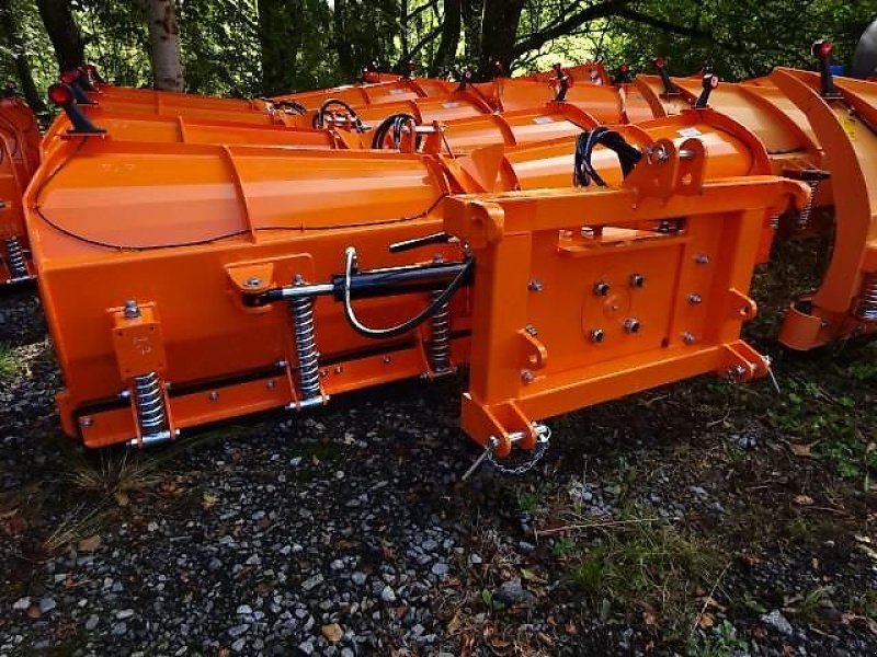 Schneepflug Türe ait Escher Schneeschild Varioschneepflug Vario 330 Hydraulisch - Schwere Ausführung -  SP, Neumaschine içinde Neureichenau (resim 23)