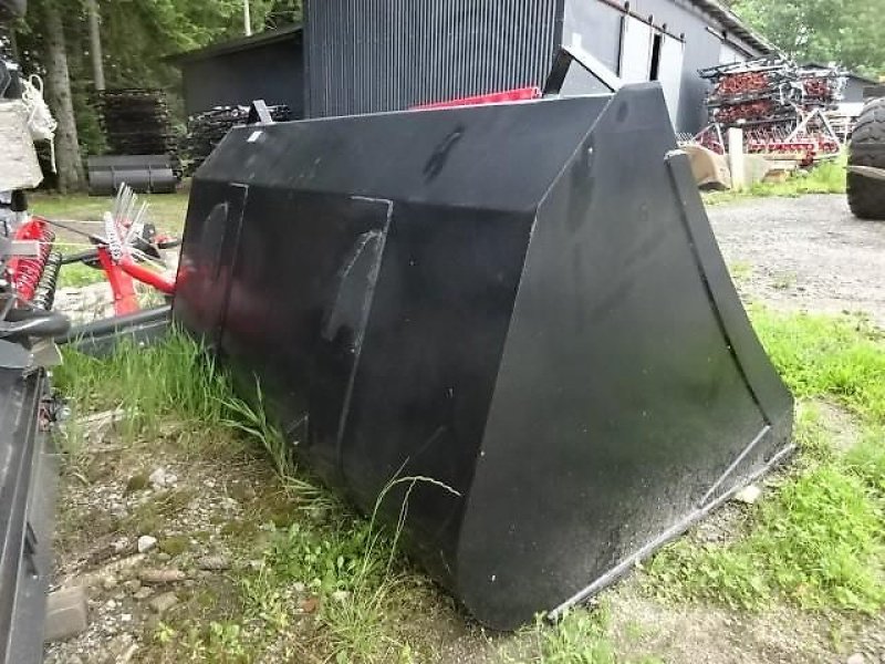 Ladeschaufel des Typs H & B Maxischaufel XXL 2 Meter - für Frontlader-// Größe 2 XL  // -  2 M-, Neumaschine in Neureichenau (Bild 20)