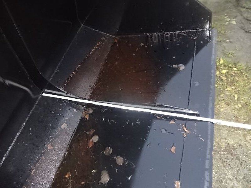 Ladeschaufel des Typs H & B Maxischaufel XXL 2 Meter - für Frontlader-// Größe 2 XL  // -  2 M-, Neumaschine in Neureichenau (Bild 18)