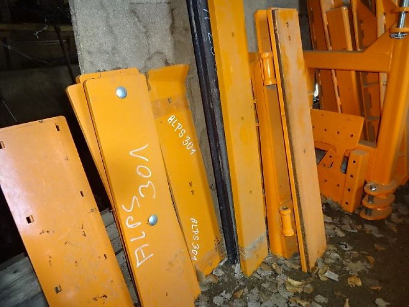 Schneepflug typu SaMASZ Samasz Gummischürfleisten- Metallschürfleisten für verschiedene Modelle, Neumaschine v Neureichenau (Obrázek 21)