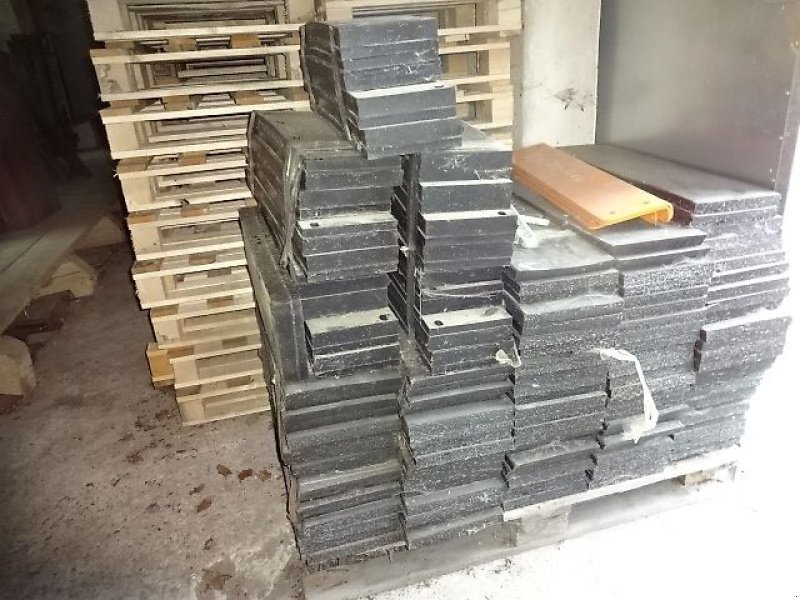 Schneepflug typu SaMASZ Samasz Gummischürfleisten- Metallschürfleisten für verschiedene Modelle, Neumaschine v Neureichenau (Obrázek 18)