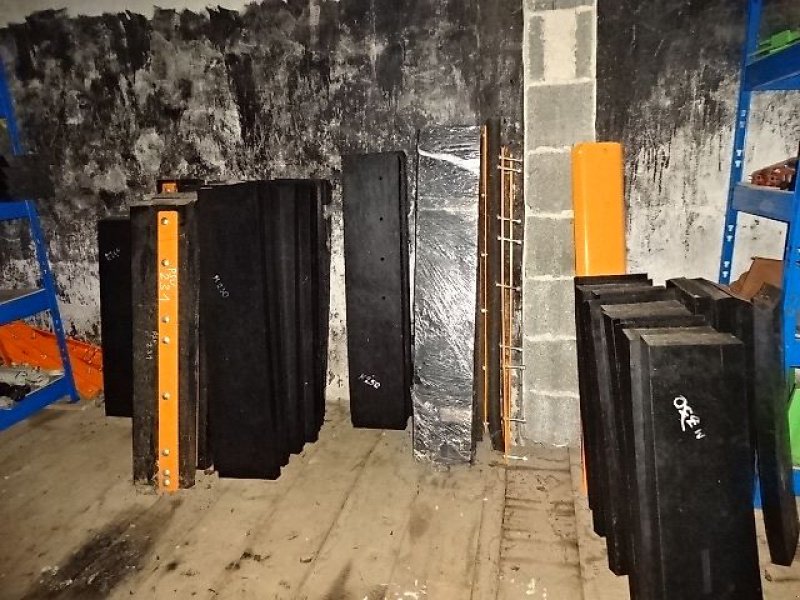 Schneepflug typu SaMASZ Samasz Gummischürfleisten- Metallschürfleisten für verschiedene Modelle, Neumaschine v Neureichenau (Obrázek 14)