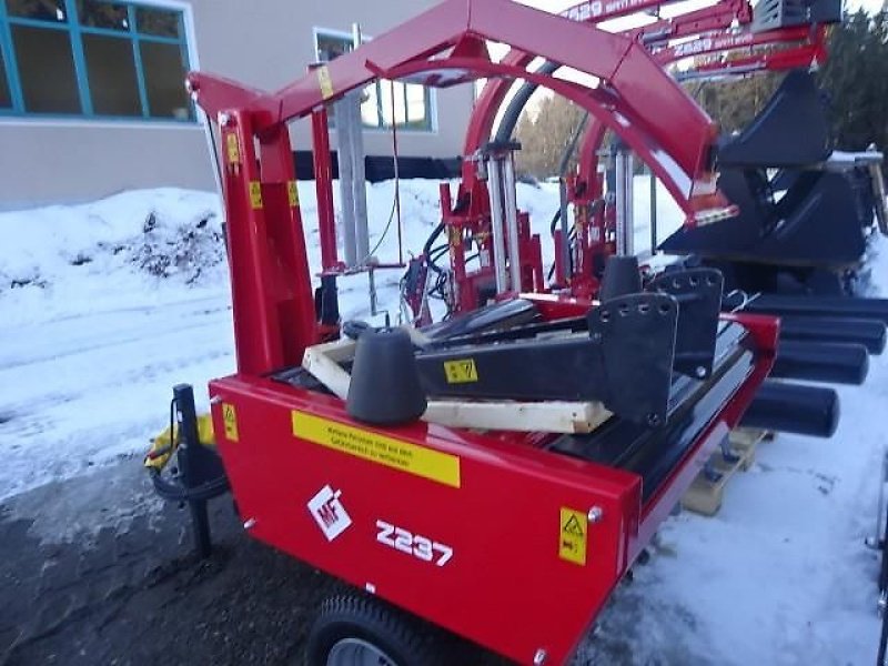 Ballenwickler типа Metal-Fach NEU - Z 237 -  -Ballenwickelgerät-  Selbstlader, Neumaschine в Neureichenau (Фотография 2)
