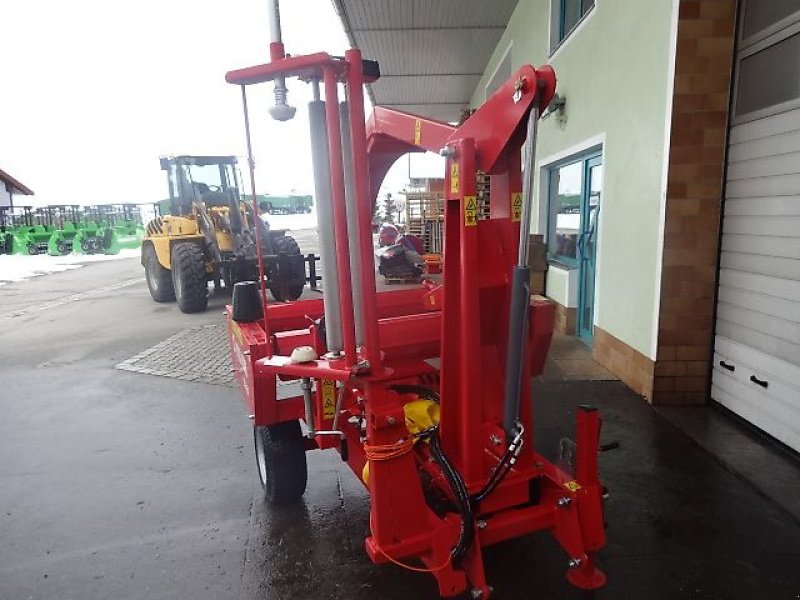 Ballenwickler типа Metal-Fach NEU - Z 237 -  -Ballenwickelgerät-  Selbstlader, Neumaschine в Neureichenau (Фотография 23)