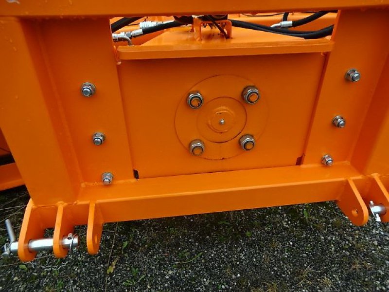 Schneepflug typu Escher Schneeschild Vario-M- 220- SP Schneepflug- Schneeschild - hydraulisch- schwere Ausführung, Neumaschine v Neureichenau (Obrázek 8)