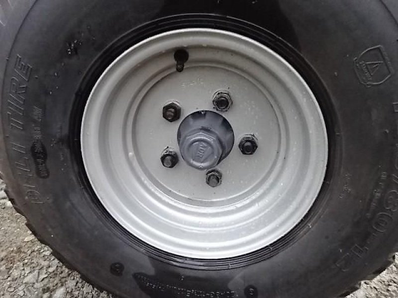 Ballenwickler typu Metal-Fach Z 577 Wickelgerät -Neue Version -  Sonderpreis -- mit Seitenlader- mit Ballenaufsteller, Neumaschine v Neureichenau (Obrázek 19)