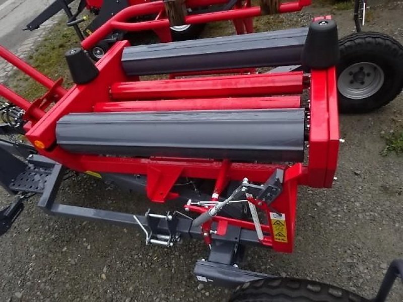 Ballenwickler typu Metal-Fach Z 577 Wickelgerät -Neue Version -  Sonderpreis -- mit Seitenlader- mit Ballenaufsteller, Neumaschine v Neureichenau (Obrázek 20)