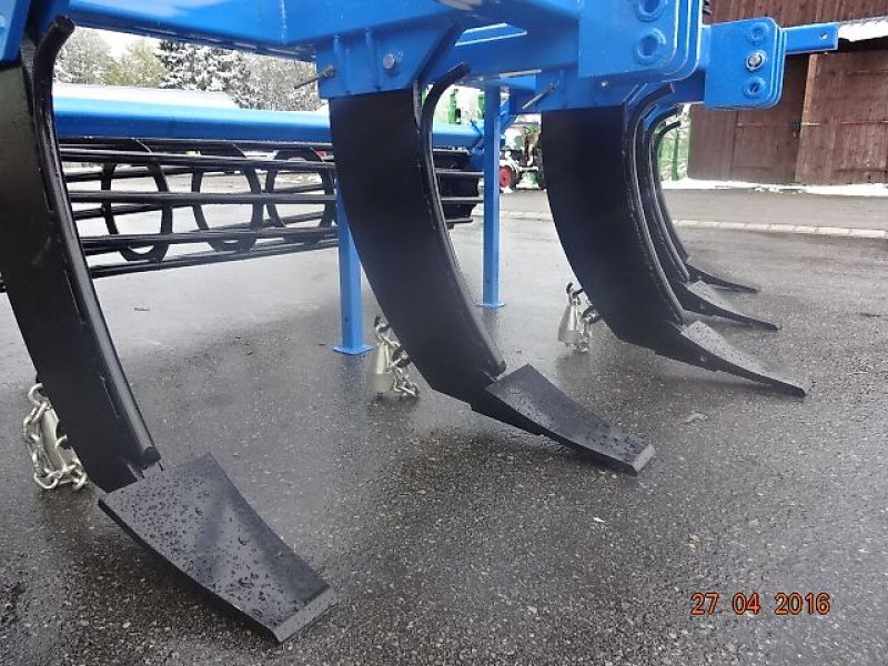 Tiefenlockerer typu P&H Tiefenlocker 3 Meter 5 Zinken, Neumaschine v Neureichenau (Obrázek 14)