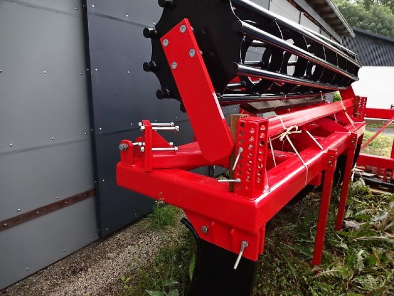 Tiefenlockerer typu P&H Tiefenlocker 3 Meter 5 Zinken, Neumaschine v Neureichenau (Obrázek 9)