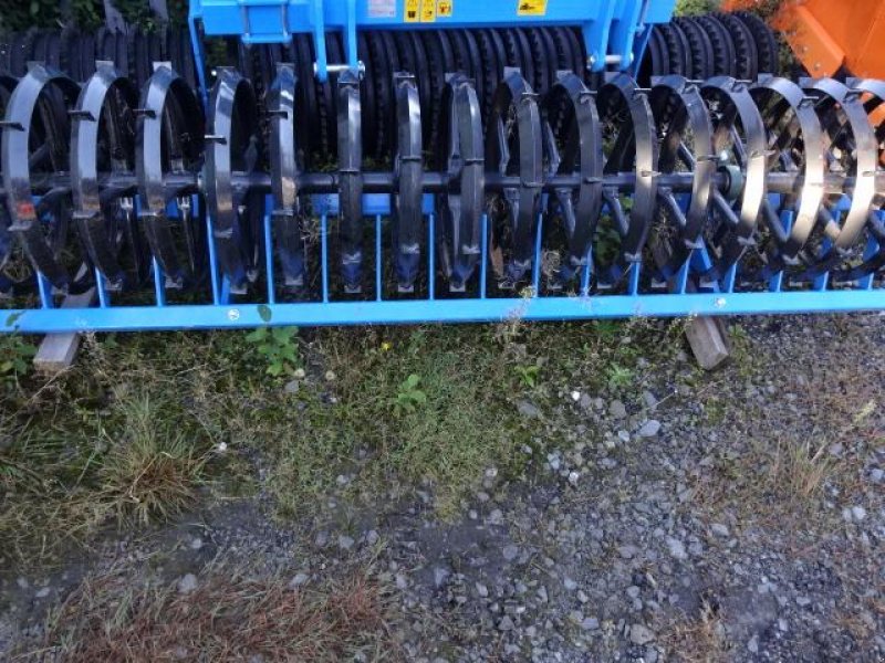 Packer & Walze typu Sonstige V Ring- Walze 3 Meter mit Mitnehmer, Neumaschine v Neureichenau (Obrázek 18)