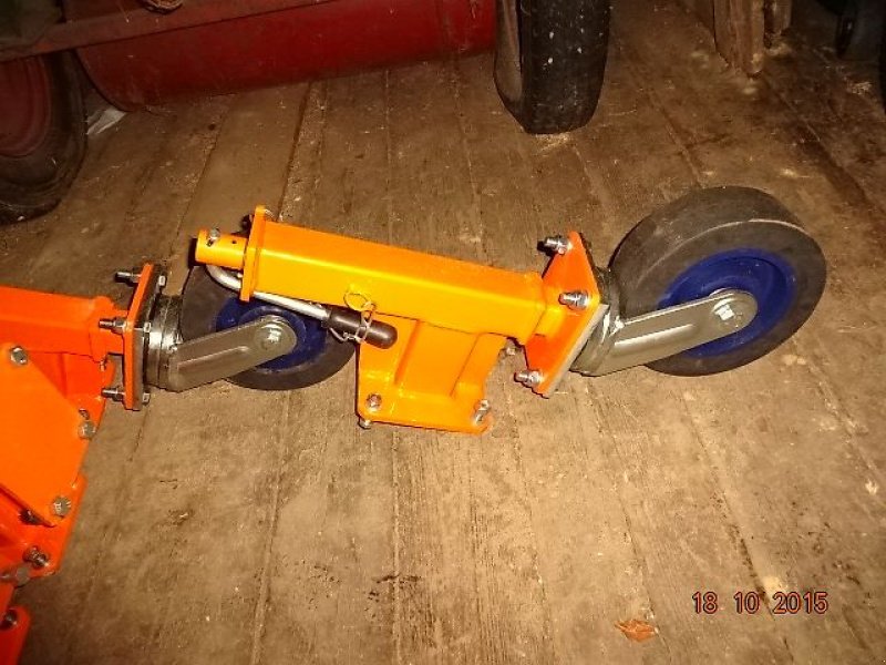 Schneepflug typu New Agro Vario M - 330 - Varioschneepflug, Neumaschine v Neureichenau (Obrázek 21)