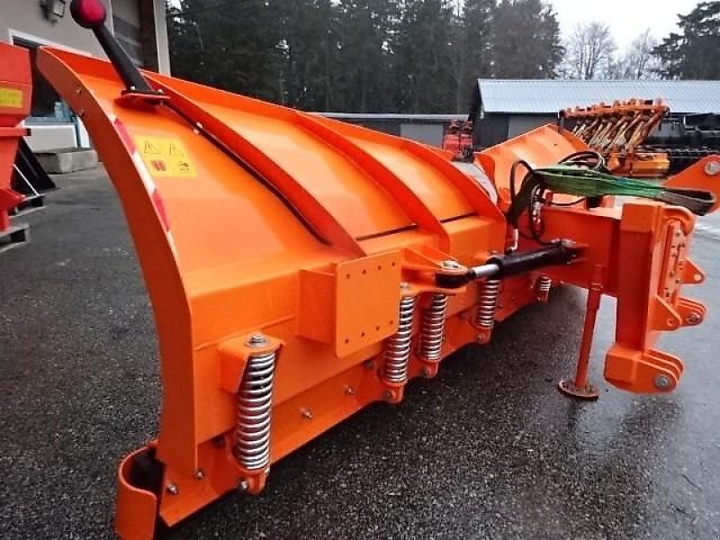 Schneepflug typu New Agro Vario M - 330 - Varioschneepflug, Neumaschine v Neureichenau (Obrázek 27)