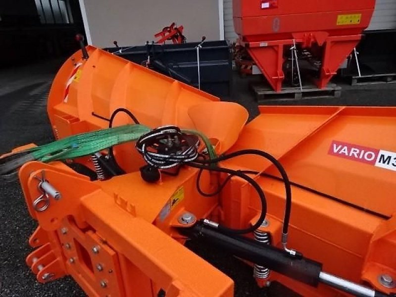 Schneepflug typu New Agro Vario M - 330 - Varioschneepflug, Neumaschine v Neureichenau (Obrázek 12)