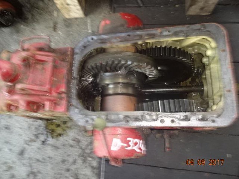 Sonstige Ersatzteile του τύπου Case IH D 324- Getriebe mit Differential, gebraucht σε Neureichenau (Φωτογραφία 4)