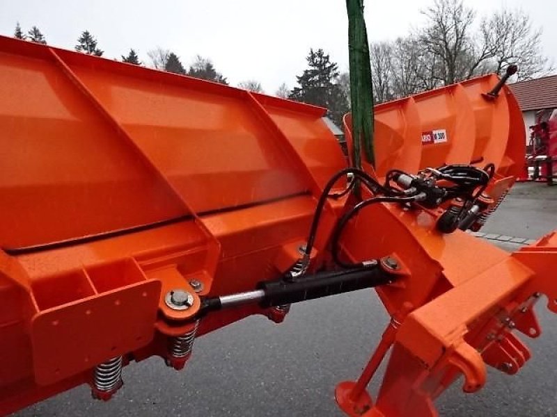 Schneepflug des Typs SVD Vario M 300- Varioschneepflug- Stabile Ausführung, Neumaschine in Neureichenau (Bild 9)