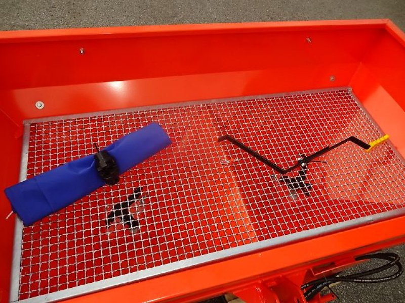 Schneepflug van het type Rol-Ex NEUE- N0 56/  3- Salzstreuer -  600 und  Liter  1000 möglich, Neumaschine in Neureichenau (Foto 16)