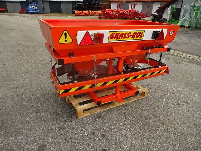 Schneepflug van het type Rol-Ex NEUE- N0 56/  3- Salzstreuer -  600 und  Liter  1000 möglich, Neumaschine in Neureichenau (Foto 26)