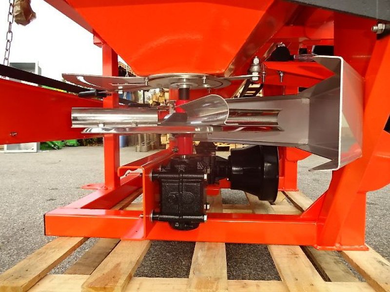 Schneepflug van het type Rol-Ex NEUE- N0 56/  3- Salzstreuer -  600 und  Liter  1000 möglich, Neumaschine in Neureichenau (Foto 7)