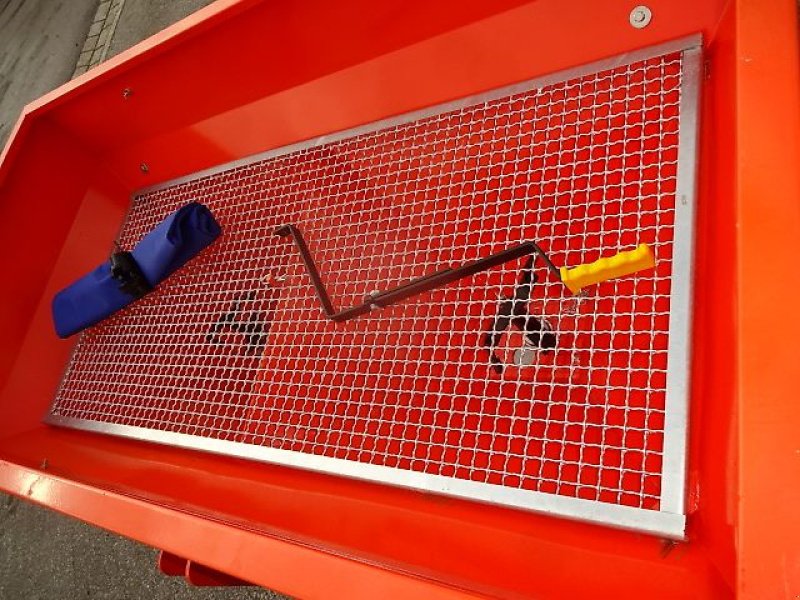 Schneepflug van het type Rol-Ex NEUE- N0 56/  3- Salzstreuer -  600 und  Liter  1000 möglich, Neumaschine in Neureichenau (Foto 13)