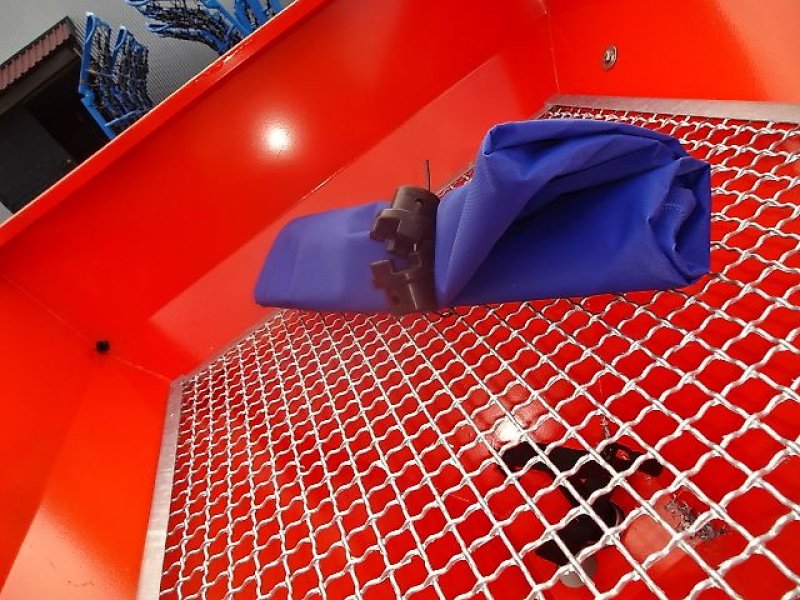 Schneepflug van het type Rol-Ex NEUE- N0 56/  3- Salzstreuer -  600 und  Liter  1000 möglich, Neumaschine in Neureichenau (Foto 19)