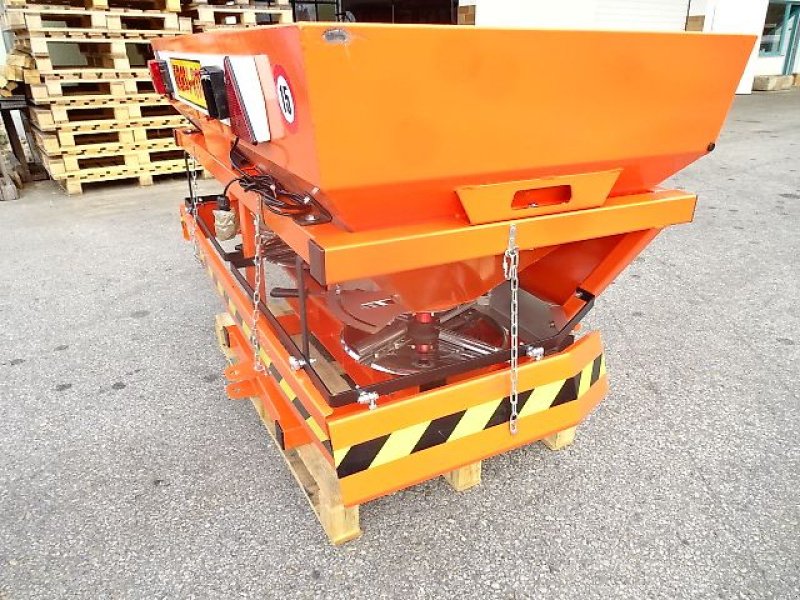 Schneepflug van het type Rol-Ex NEUE- N0 56/  3- Salzstreuer -  600 und  Liter  1000 möglich, Neumaschine in Neureichenau (Foto 4)