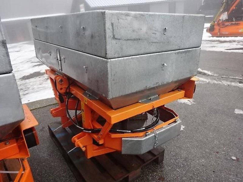 Schneepflug типа Bellon Mit Salzstreuer 1000 Liter - 2 Streuräder-, Neumaschine в Neureichenau (Фотография 10)