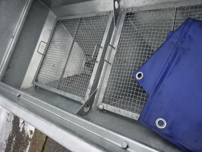 Schneepflug типа Bellon Mit Salzstreuer 1000 Liter - 2 Streuräder-, Neumaschine в Neureichenau (Фотография 8)