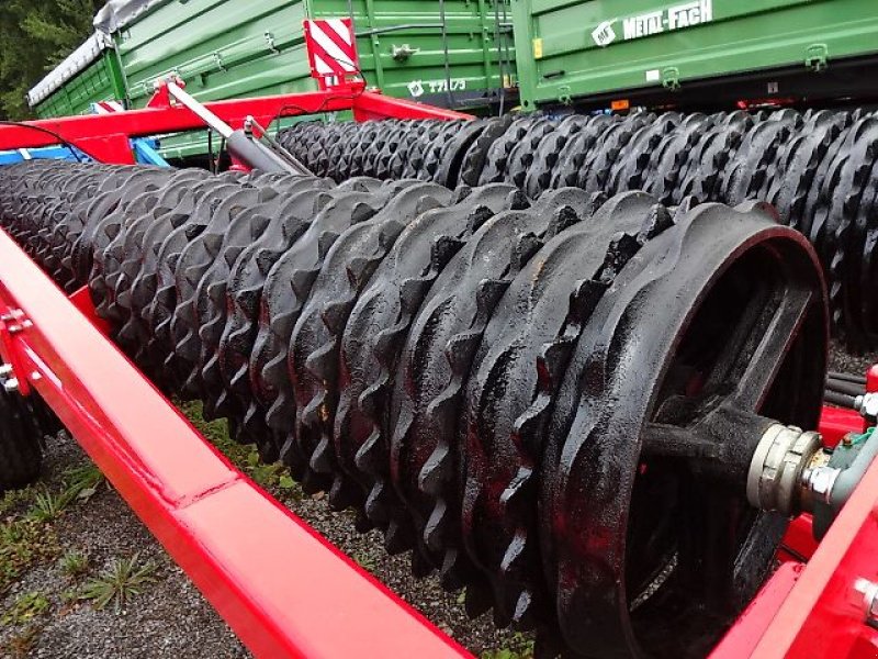 Packer & Walze typu SVD Cambridgewalze 8 Meter- Hydraulisch- 3 teilig, Neumaschine v Neureichenau (Obrázek 16)