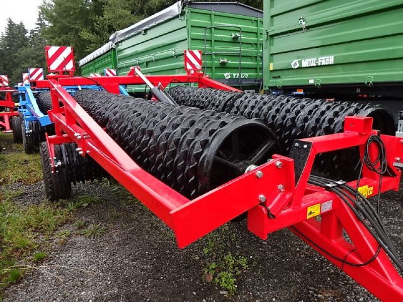 Packer & Walze typu SVD Cambridgewalze 8 Meter- Hydraulisch- 3 teilig, Neumaschine v Neureichenau (Obrázek 18)