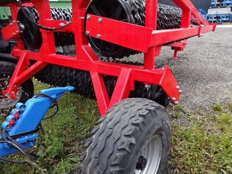 Packer & Walze typu SVD Cambridgewalze 8 Meter- Hydraulisch- 3 teilig, Neumaschine v Neureichenau (Obrázek 21)