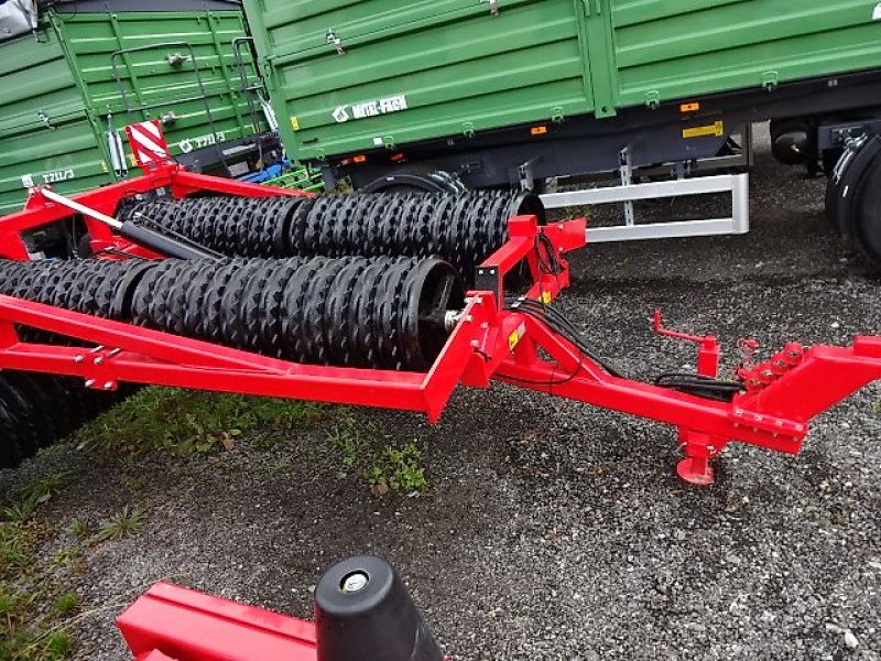 Packer & Walze typu SVD Cambridgewalze 8 Meter- Hydraulisch- 3 teilig, Neumaschine v Neureichenau (Obrázek 11)