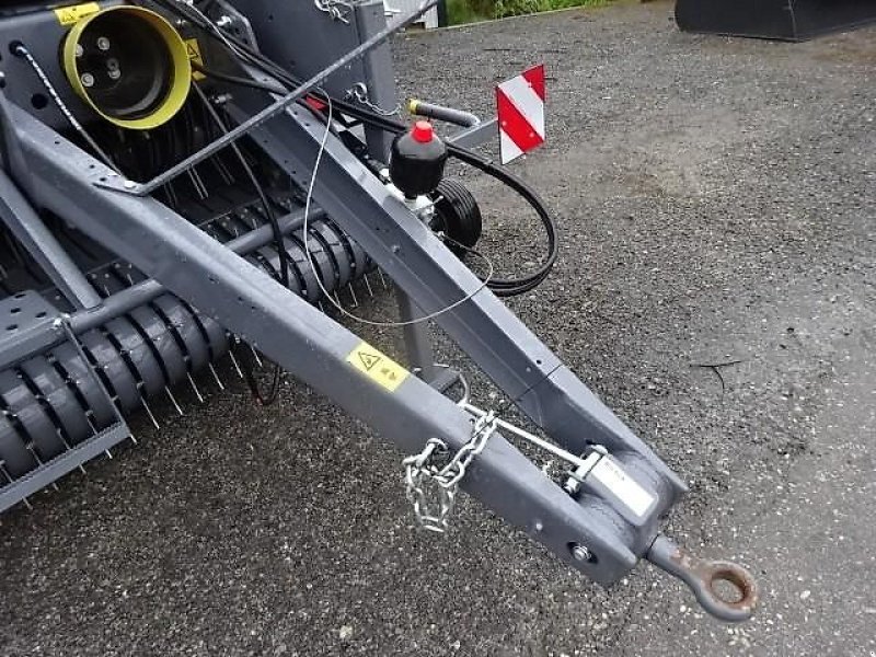 Rundballenpresse typu Metal-Fach Z 562 RN - Presse m Rotor- Messer- Zentralschmierung. mit Bremse- Top Preis, Neumaschine v Neureichenau (Obrázek 19)