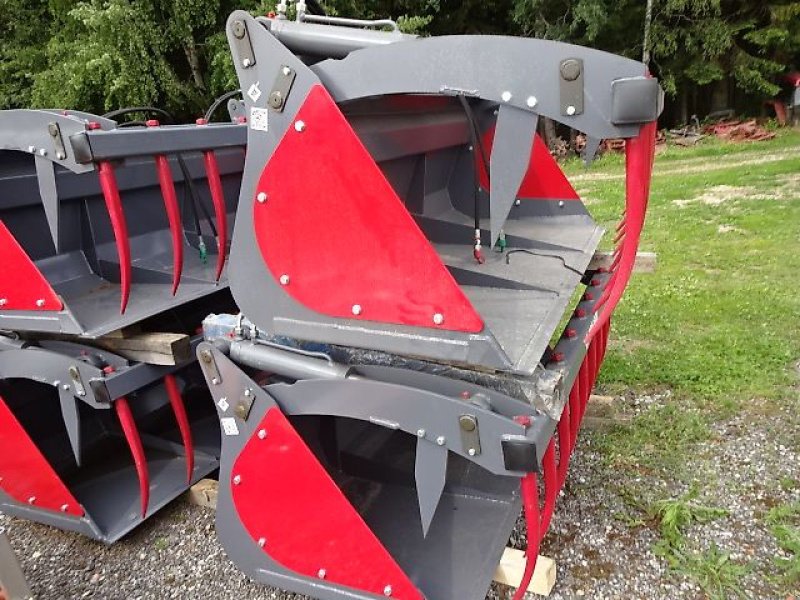 Frontladerzubehör of the type SP-Maskinen Silogreifschaufel-verschiedene Breiten - 1,2 Meter- 1,3 Meter- 1,4 Meter 1,5 Meter  1,8 Meter  2 Meter  - 2..2 Meter  2,4 Meter -   mit 2 Zylinder, Neumaschine in Neureichenau (Picture 12)