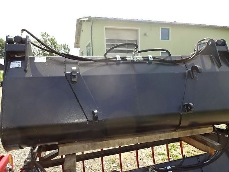 Frontladerzubehör of the type SP-Maskinen Silogreifschaufel-verschiedene Breiten - 1,2 Meter- 1,3 Meter- 1,4 Meter 1,5 Meter  1,8 Meter  2 Meter  - 2..2 Meter  2,4 Meter -   mit 2 Zylinder, Neumaschine in Neureichenau (Picture 14)