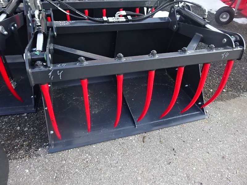 Frontladerzubehör of the type SP-Maskinen Silogreifschaufel-verschiedene Breiten - 1,2 Meter- 1,3 Meter- 1,4 Meter 1,5 Meter  1,8 Meter  2 Meter  - 2..2 Meter  2,4 Meter -   mit 2 Zylinder, Neumaschine in Neureichenau (Picture 19)