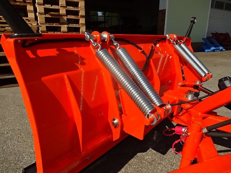 Schneepflug του τύπου H-L-M 1,5 Meter Hydraulisch schwenkbar- Anbau an Dreipunkt, Neumaschine σε Neureichenau (Φωτογραφία 10)