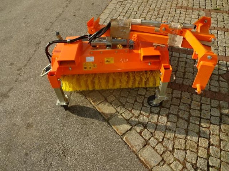 Kehrmaschine typu Sonstige 1,2 Meter Kehrmaschine - Dreipunkt- Gabelanbau- auch mit Seitenbesen möglich, Neumaschine w Neureichenau (Zdjęcie 11)