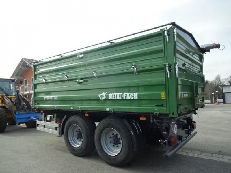 Kipper del tipo Metal-Fach T-730-3-Tandemkipper GG 16-Tonnen, Neumaschine In Neureichenau (Immagine 11)