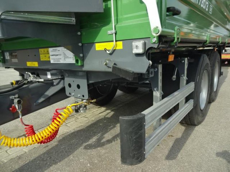 Kipper del tipo Metal-Fach T-730-3-Tandemkipper GG 16-Tonnen, Neumaschine In Neureichenau (Immagine 17)