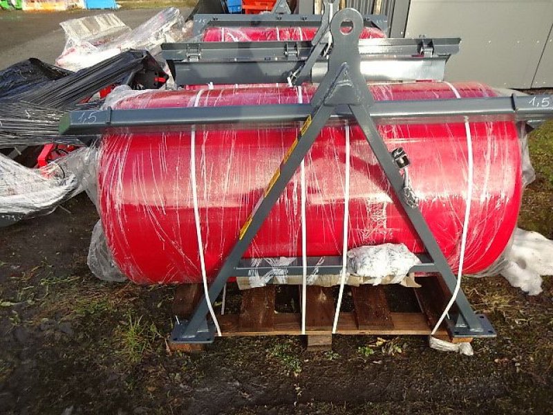 Walze des Typs SVD Wiesenwalze 1,5 Meter, Neumaschine in Neureichenau (Bild 2)