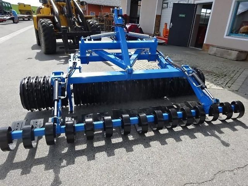 Packer & Walze типа Wilhelm GmbH Frontcambridgewalze- Frontpacker -3-Meter - Lenkbock- hydrl., Neumaschine в Neureichenau (Фотография 2)