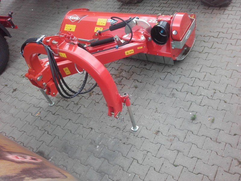 Mulchgerät & Häckselgerät of the type Kuhn TBE 222, Neumaschine in Amberg (Picture 3)
