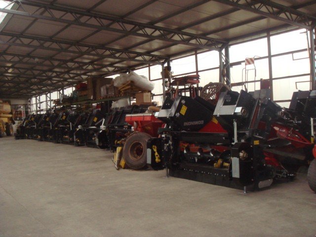 Maispflückvorsatz of the type Dominoni SL 966 BG M, Neumaschine in Baumgarten (Picture 10)