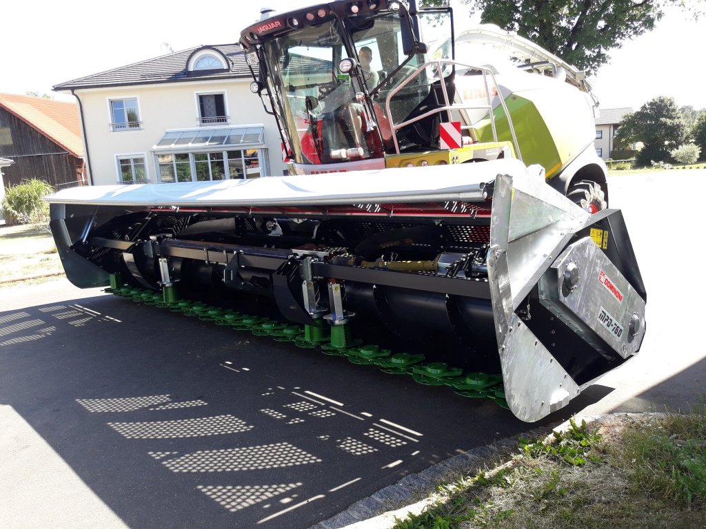 GPS-Schneidwerk des Typs Dominoni Multi Power Disc 760, Neumaschine in Baumgarten (Bild 5)