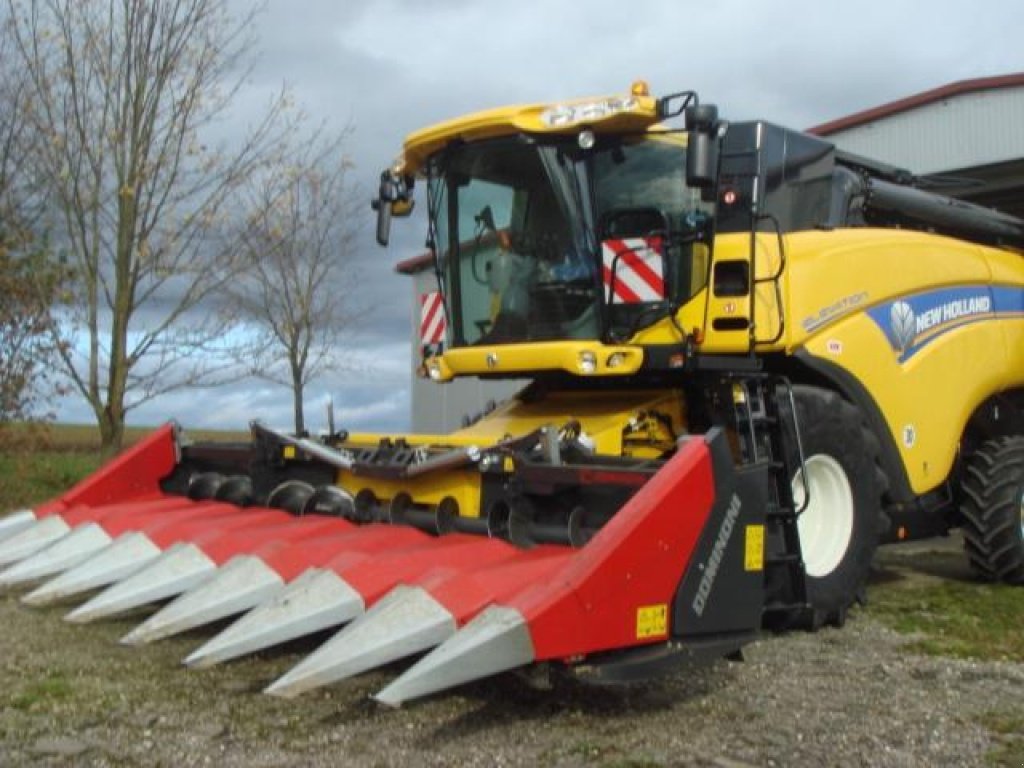 Maispflückvorsatz des Typs Dominoni SL 968, Neumaschine in Baumgarten (Bild 5)