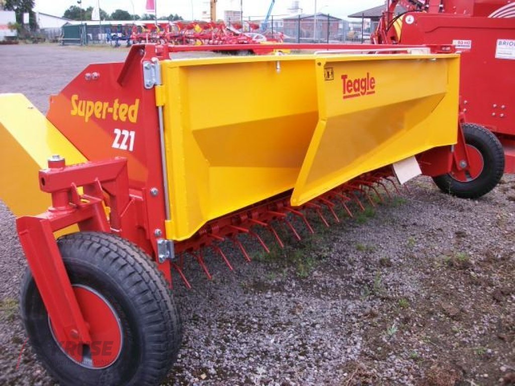 Schwadlüfter of the type Teagle SuperTed 221, Neumaschine in Fürstenau (Picture 3)