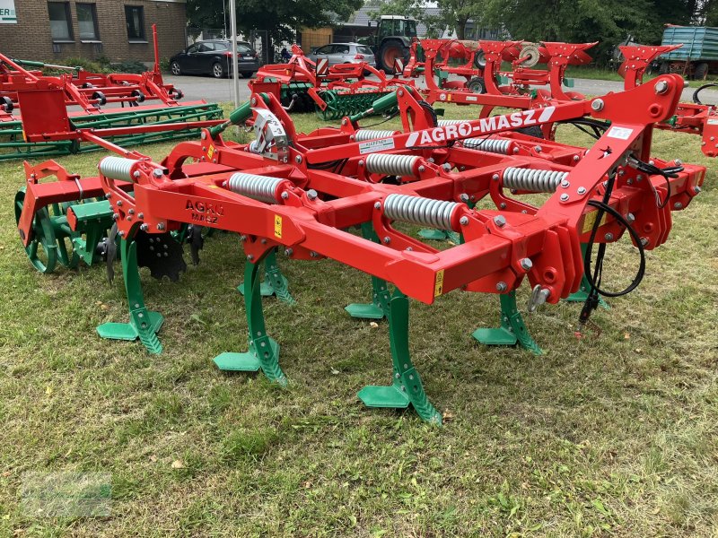 Grubber des Typs Agro-Masz Runner 30, Neumaschine in Marsberg (Bild 1)