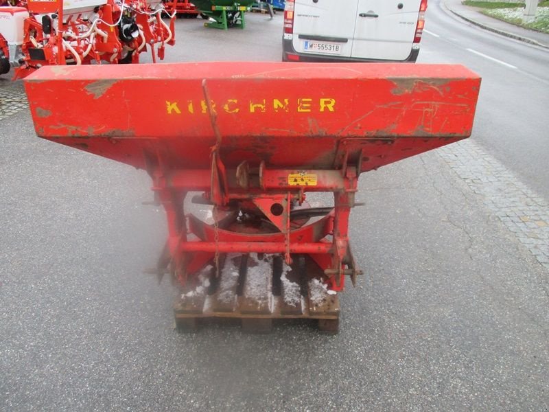 Düngerstreuer tip Kirchner Triumph 700 Einscheibendüngerstreuer, Gebrauchtmaschine in St. Marienkirchen (Poză 2)