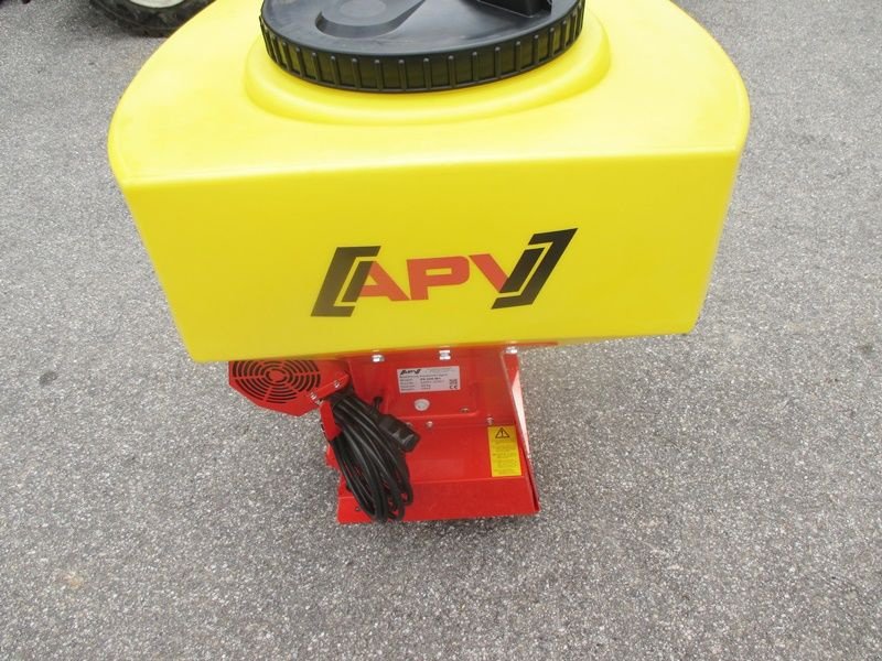 Striegel mit Nachsaateinrichtung Türe ait APV PS 200 M1 pneum. Sägerät, Neumaschine içinde St. Marienkirchen (resim 6)